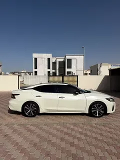 Nissan Maxima
