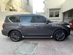 Infiniti QX80