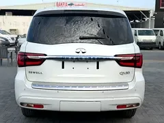Infiniti QX80