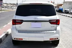 Infiniti QX80