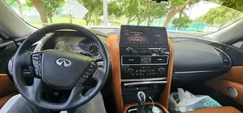 Infiniti QX80