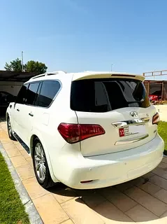 Infiniti QX80