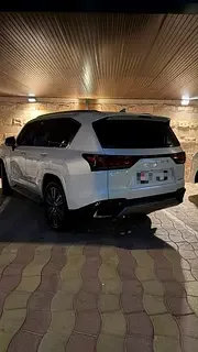 Lexus LX-Series