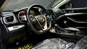 Nissan Maxima