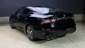 Nissan Maxima