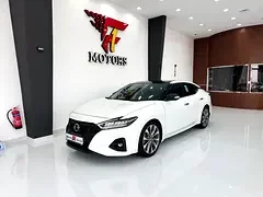 Nissan Maxima