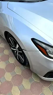 Nissan Maxima