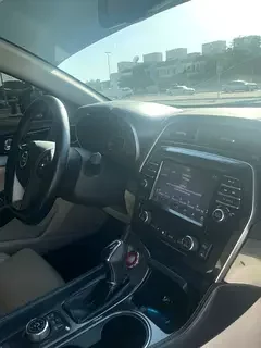 Nissan Maxima
