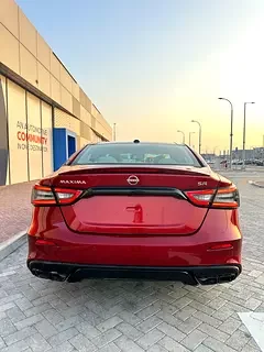 Nissan Maxima