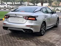 Nissan Maxima