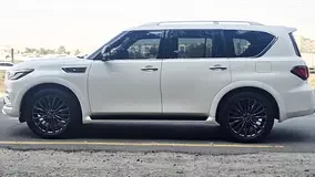 Infiniti QX80