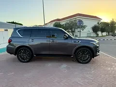 Infiniti QX80