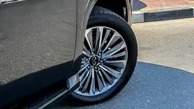 Infiniti QX80