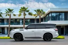 Infiniti QX80