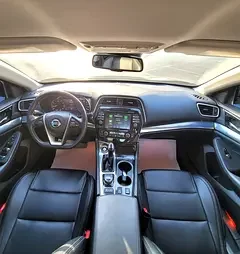 Nissan Maxima