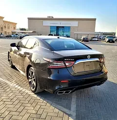 Nissan Maxima