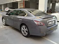 Nissan Maxima