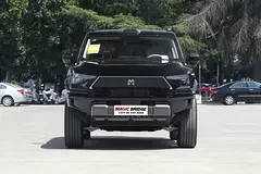 MHERO 817