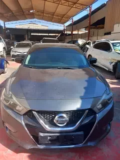 Nissan Maxima