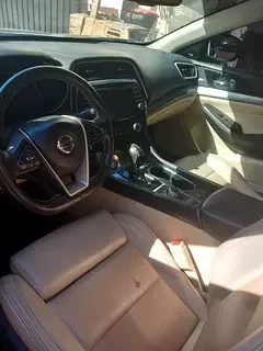 Nissan Maxima