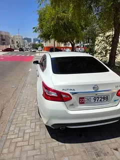 Nissan Altima