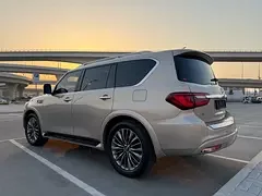 Infiniti QX80