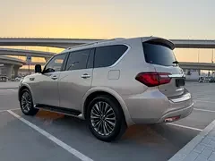 Infiniti QX80