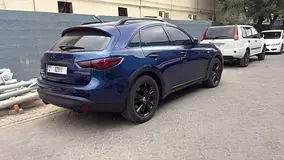 Infiniti QX70