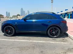 Infiniti QX70