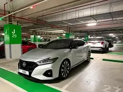 Nissan Maxima