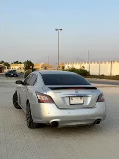 Nissan Maxima