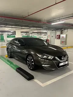Nissan Maxima