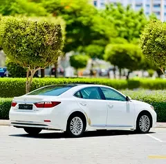 Lexus ES-Series