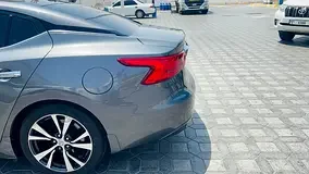 Nissan Maxima