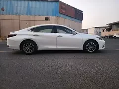 Lexus ES-Series