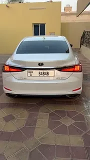 Lexus ES-Series