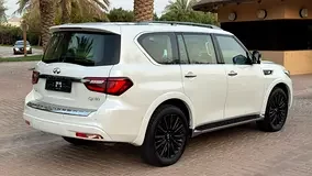 Infiniti QX80