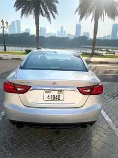 Nissan Maxima