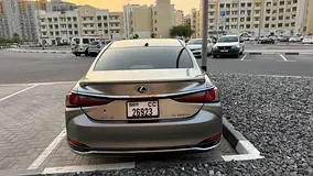 Lexus ES-Series