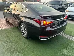 Lexus ES-Series