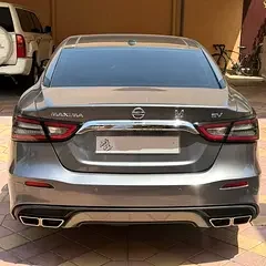 Nissan Maxima