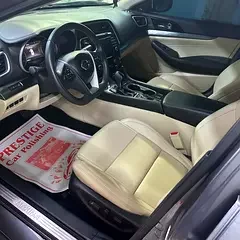 Nissan Maxima