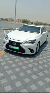 Lexus ES-Series