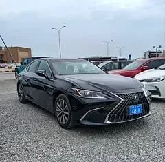 Lexus ES-Series
