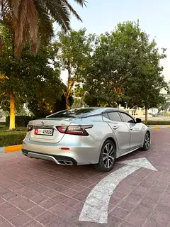 Nissan Maxima