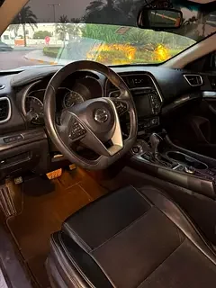 Nissan Maxima