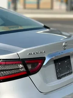Nissan Maxima