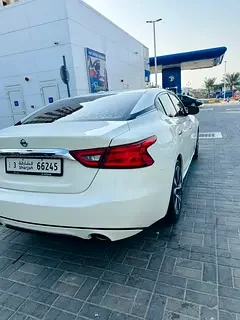 Nissan Maxima