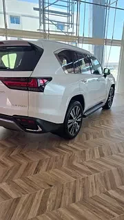 Lexus LX-Series