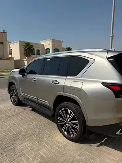 Lexus LX-Series